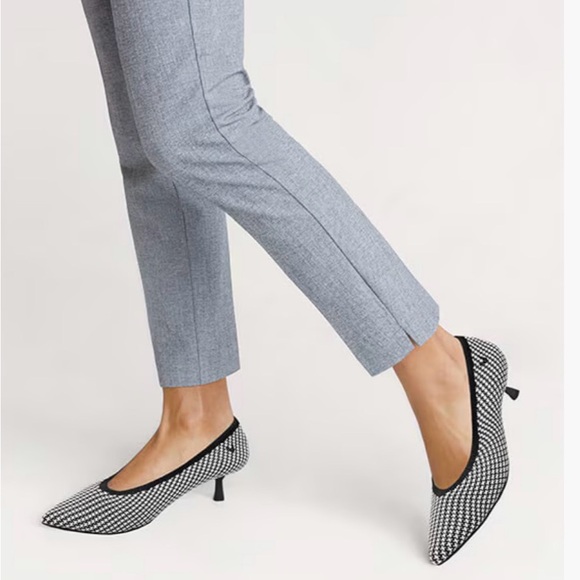 Vivaia Shoes - Vivaia Stella Black Houndstooth Kitten Heel Size 5.5/6